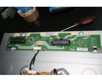 Invertor SST320-3UA01 Samsung LE32E420